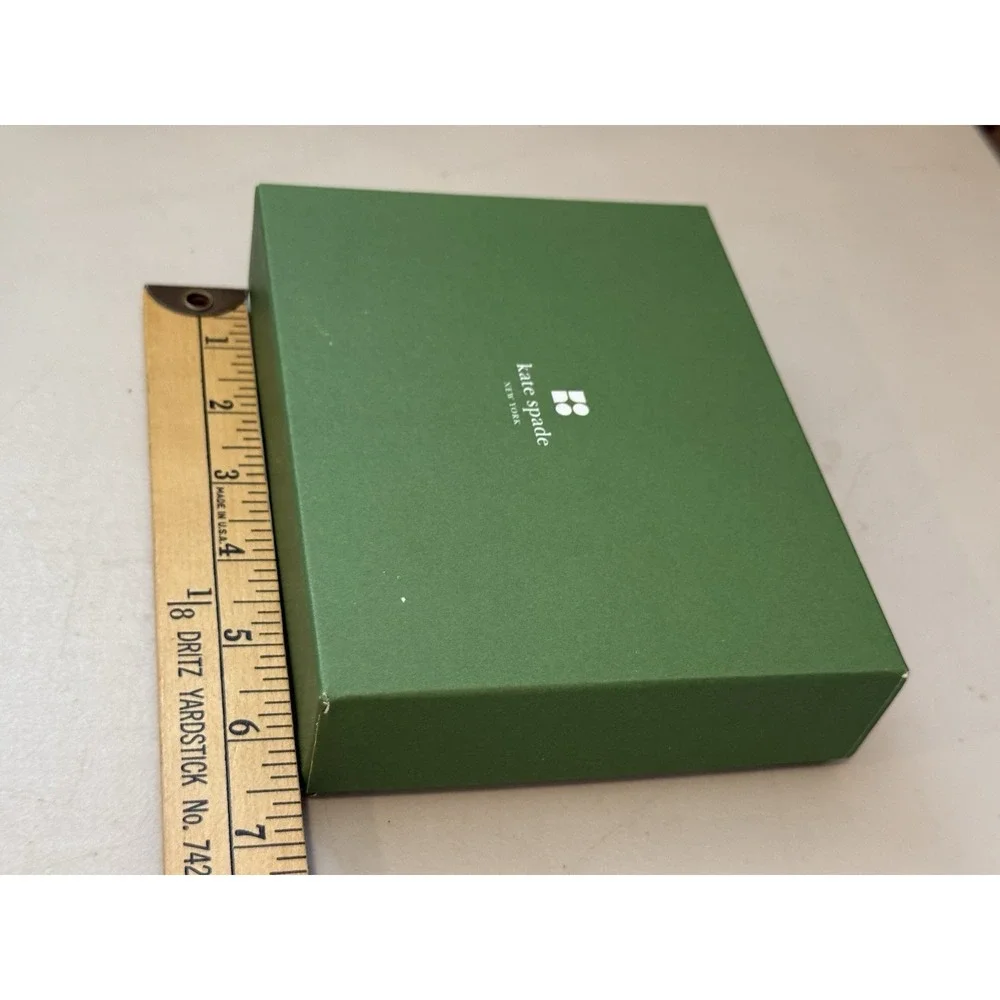 Kate Spade Empty Green Box Used Overall Good ~ 7 x 5